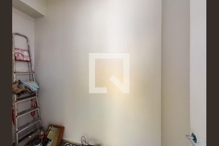 Apartamento à venda com 127m², 3 quartos e 2 vagas Apartamento à venda com 127m², 3 quartos e 2 vagasQuarto de Serviço