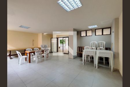 Apartamento à venda com 127m², 3 quartos e 2 vagas Apartamento à venda com 127m², 3 quartos e 2 vagasÁrea comum - Salão de festas