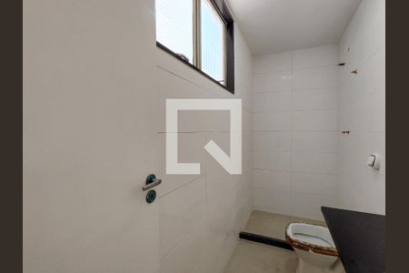 Apartamento à venda com 127m², 3 quartos e 2 vagas Apartamento à venda com 127m², 3 quartos e 2 vagasBanheiro da Suíte