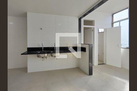 Apartamento à venda com 127m², 3 quartos e 2 vagas Apartamento à venda com 127m², 3 quartos e 2 vagasCozinha