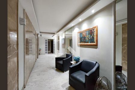 Apartamento à venda com 127m², 3 quartos e 2 vagas Apartamento à venda com 127m², 3 quartos e 2 vagasFachada e portaria