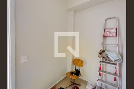 Apartamento à venda com 127m², 3 quartos e 2 vagas Apartamento à venda com 127m², 3 quartos e 2 vagasQuarto de Serviço