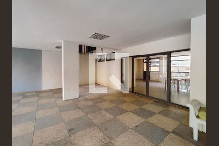Apartamento à venda com 127m², 3 quartos e 2 vagas Apartamento à venda com 127m², 3 quartos e 2 vagasÁrea comum - Salão de festas