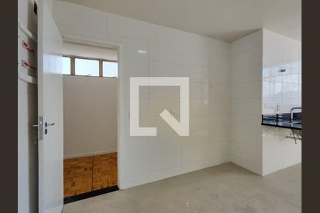 Apartamento à venda com 127m², 3 quartos e 2 vagas Apartamento à venda com 127m², 3 quartos e 2 vagasCozinha