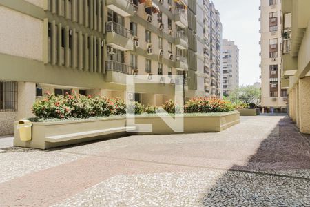 Apartamento à venda com 86m², 2 quartos e 1 vagaÁrea comum 
