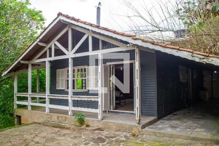 Casa à venda com 80m², 2 quartos e 2 vagasFachada