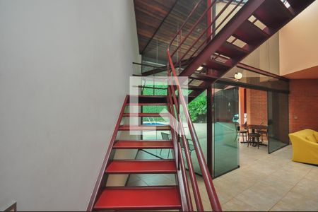 Escada de casa à venda com 4 quartos, 400m² em Morumbi, São Paulo