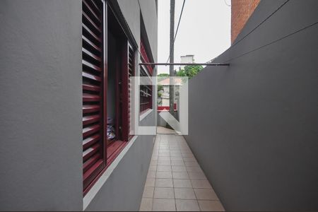 Casa à venda com 400m², 4 quartos e 3 vagas Casa à venda com 400m², 4 quartos e 3 vagasLateral