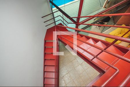 Escada de casa à venda com 4 quartos, 400m² em Morumbi, São Paulo