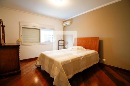 Casa à venda com 482m², 4 quartos e 5 vagas Casa à venda com 482m², 4 quartos e 5 vagasSuíte 3