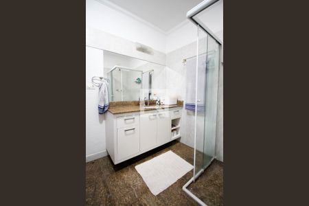 Casa à venda com 482m², 4 quartos e 5 vagas Casa à venda com 482m², 4 quartos e 5 vagasBanheiro da Suíte 3