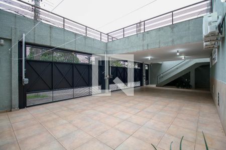 Casa à venda com 482m², 4 quartos e 5 vagas Casa à venda com 482m², 4 quartos e 5 vagasGaragem