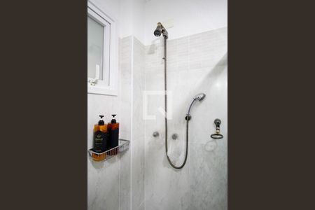 Casa à venda com 482m², 4 quartos e 5 vagas Casa à venda com 482m², 4 quartos e 5 vagasBanheiro da Suíte 4