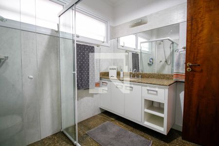 Casa à venda com 482m², 4 quartos e 5 vagas Casa à venda com 482m², 4 quartos e 5 vagasBanheiro da Suíte 2