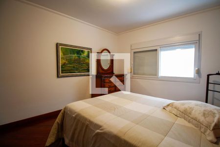 Casa à venda com 482m², 4 quartos e 5 vagas Casa à venda com 482m², 4 quartos e 5 vagasSuíte 3