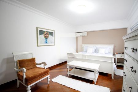 Casa à venda com 482m², 4 quartos e 5 vagas Casa à venda com 482m², 4 quartos e 5 vagasSuíte 1