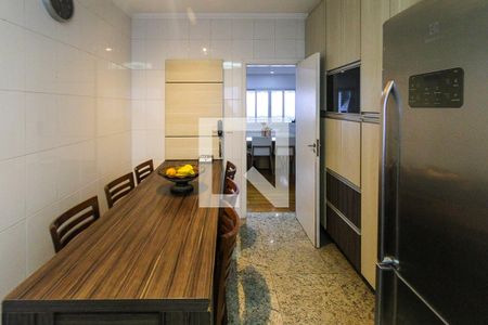 Apartamento à venda com 170m², 3 quartos e sem vagaCozinha