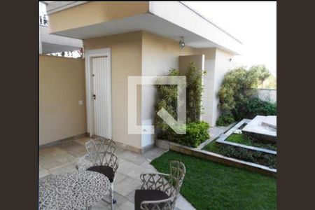 Casa à venda com 4 quartos, 544m² em Vila Sonia, São Paulo