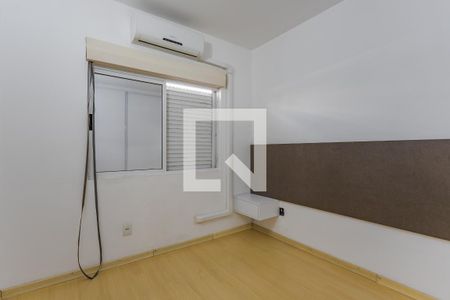 Quarto 1 de apartamento para alugar com 2 quartos, 59m² em Sarandi, Porto Alegre