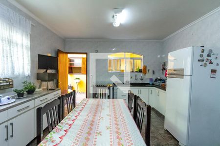 Casa à venda com 250m², 3 quartos e 2 vagasCozinha