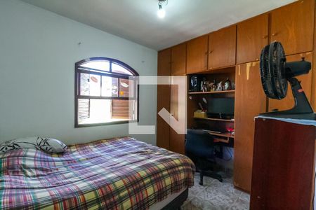 Casa à venda com 250m², 3 quartos e 2 vagasQuarto 2