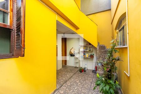 Casa à venda com 250m², 3 quartos e 2 vagasQuintal