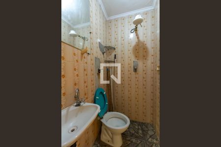 Casa à venda com 250m², 3 quartos e 2 vagasBanheiro de Serviço