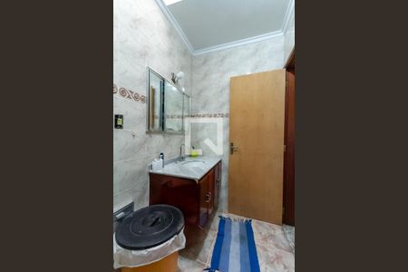 Casa à venda com 250m², 3 quartos e 2 vagasBanheiro Social