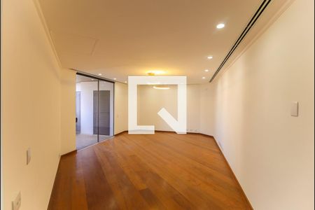 Apartamento para alugar com 637m², 4 quartos e 4 vagas