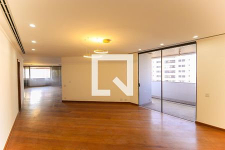 Apartamento para alugar com 637m², 4 quartos e 4 vagas