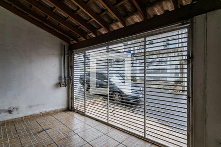 Casa para alugar com 130m², 2 quartos e 2 vagas Casa para alugar com 130m², 2 quartos e 2 vagasGaragem