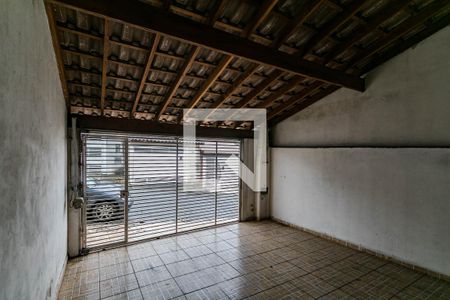 Casa para alugar com 130m², 2 quartos e 2 vagas Casa para alugar com 130m², 2 quartos e 2 vagasGaragem