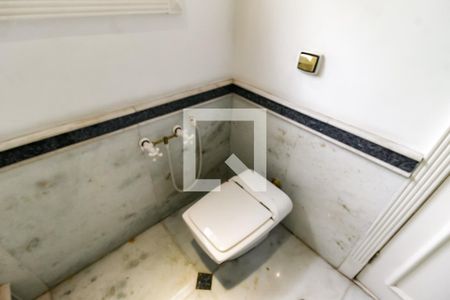 Casa à venda com 650m², 4 quartos e 6 vagasBanheiro da Suíte 3