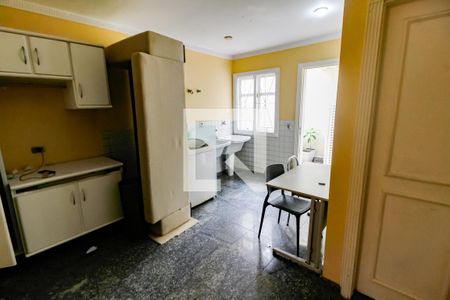 Casa à venda com 650m², 4 quartos e 6 vagasÁrea de Serviço