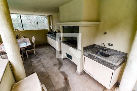 Casa à venda com 650m², 4 quartos e 6 vagasChurrasqueira