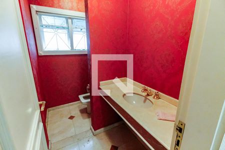 Casa à venda com 650m², 4 quartos e 6 vagasLavabo