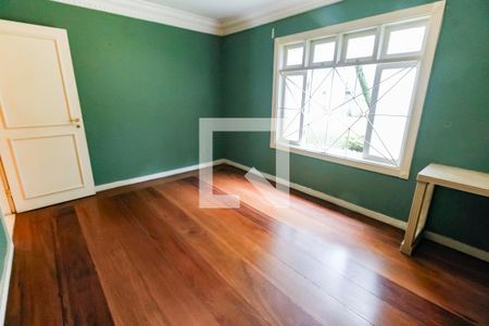 Casa à venda com 650m², 4 quartos e 6 vagasSala 4