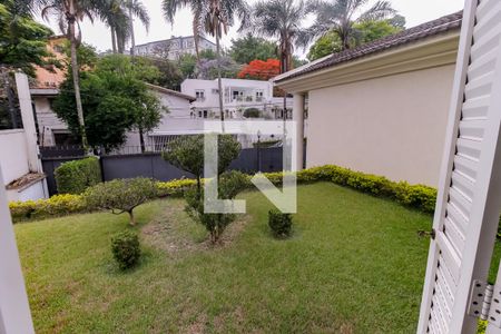 Casa à venda com 650m², 4 quartos e 6 vagasVista - Suíte 2