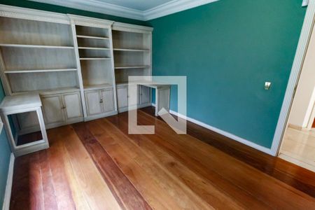 Casa à venda com 650m², 4 quartos e 6 vagasSala 4