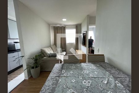 Sala de apartamento para alugar com 2 quartos, 42m² em Jardim do Lago, Osasco