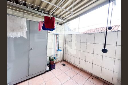 Casa de condomínio à venda com 150m², 3 quartos e 2 vagasÁrea de Serviço