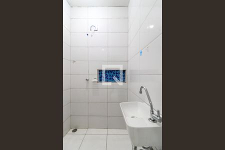 Casa à venda com 30m², 2 quartos e sem vaga Casa à venda com 30m², 2 quartos e sem vagaBanheiro