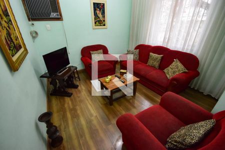 Casa à venda com 353m², 5 quartos e 6 vagasSala 2