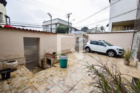 Casa à venda com 353m², 5 quartos e 6 vagasFrente da Casa