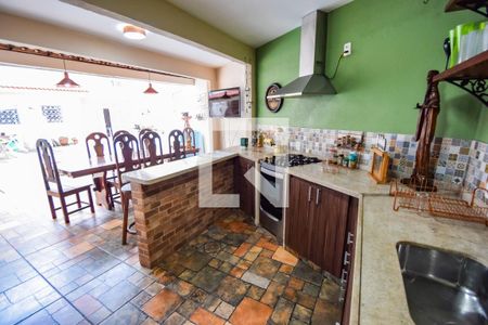 Casa à venda com 353m², 5 quartos e 6 vagasÁrea gourmet