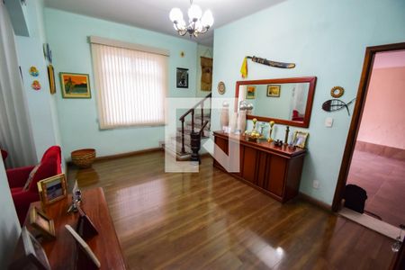 Casa à venda com 353m², 5 quartos e 6 vagasAntessala (Sala 2)