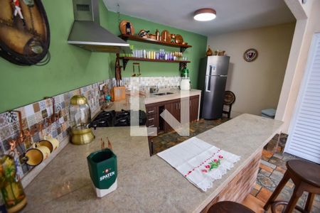 Casa à venda com 353m², 5 quartos e 6 vagasÁrea gourmet