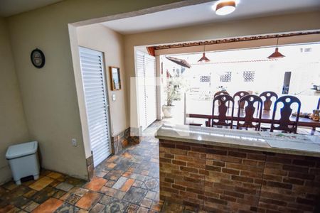 Casa à venda com 353m², 5 quartos e 6 vagasÁrea gourmet