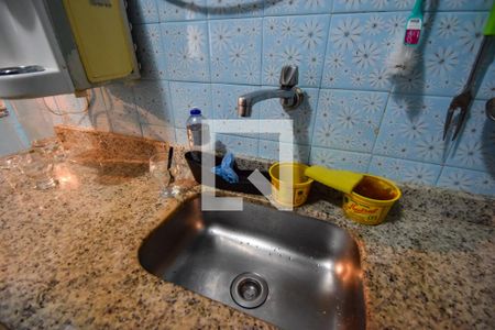 Casa à venda com 353m², 5 quartos e 6 vagasCozinha - Torneira