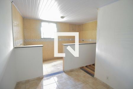 Kitnet/Studio para alugar com 1 quarto, 30m² em Jardim Olavo Bilac, Duque de Caxias
